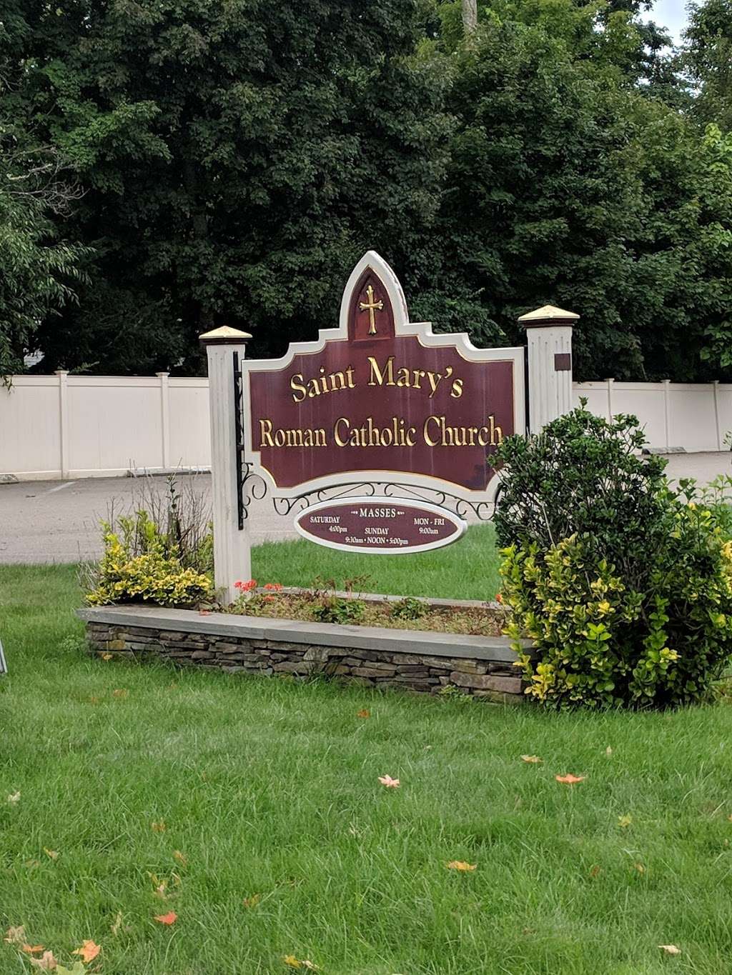 St. Mary Catholic Church, Wrentham | 130 South St, Wrentham, MA 02093, USA | Phone: (508) 384-3373