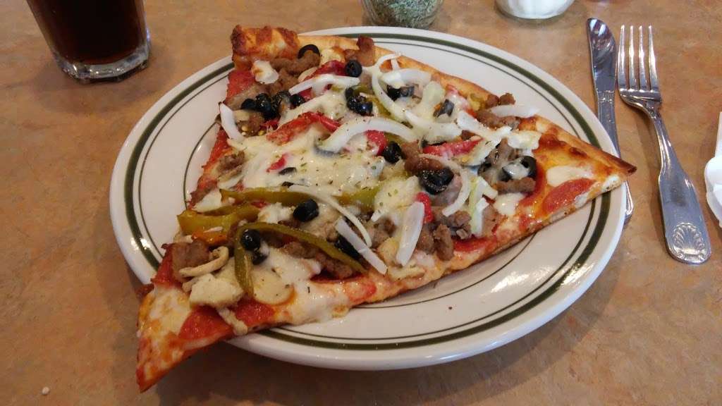 King’s New York Pizza- Inwood | 785 Middleway Pike, Inwood, WV 25428, USA | Phone: (304) 229-0800