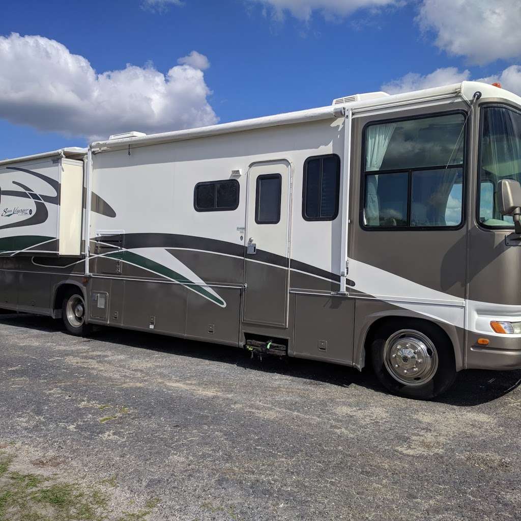 Lakeshore RV Sales LLC | 3404 US-92, Lakeland, FL 33801, USA | Phone: (863) 333-0913