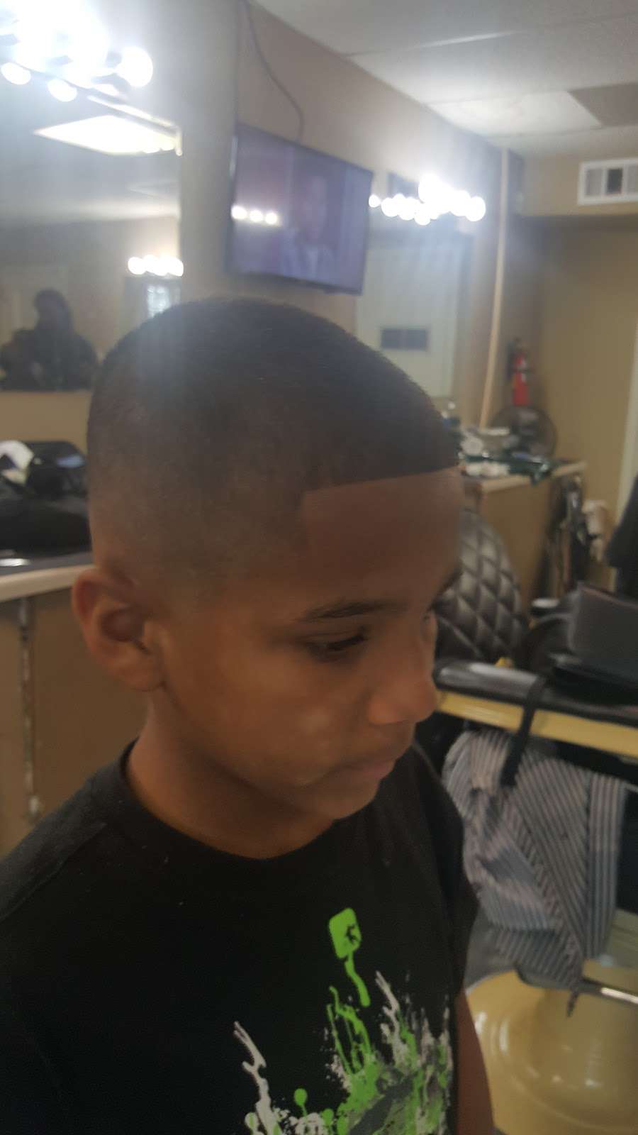 Final Cut | 7211 Troost Ave, Kansas City, MO 64131 | Phone: (816) 523-1110