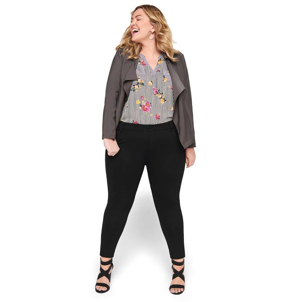 Torrid | 6020 E 82nd St Ste 330, Indianapolis, IN 46250 | Phone: (317) 576-4715