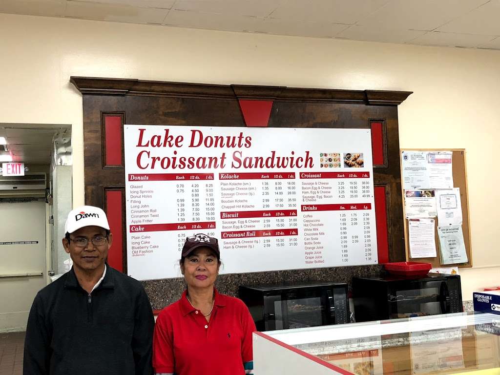 Lake Donuts | 9418 Almeda Genoa Rd, Houston, TX 77075, USA | Phone: (713) 946-4914