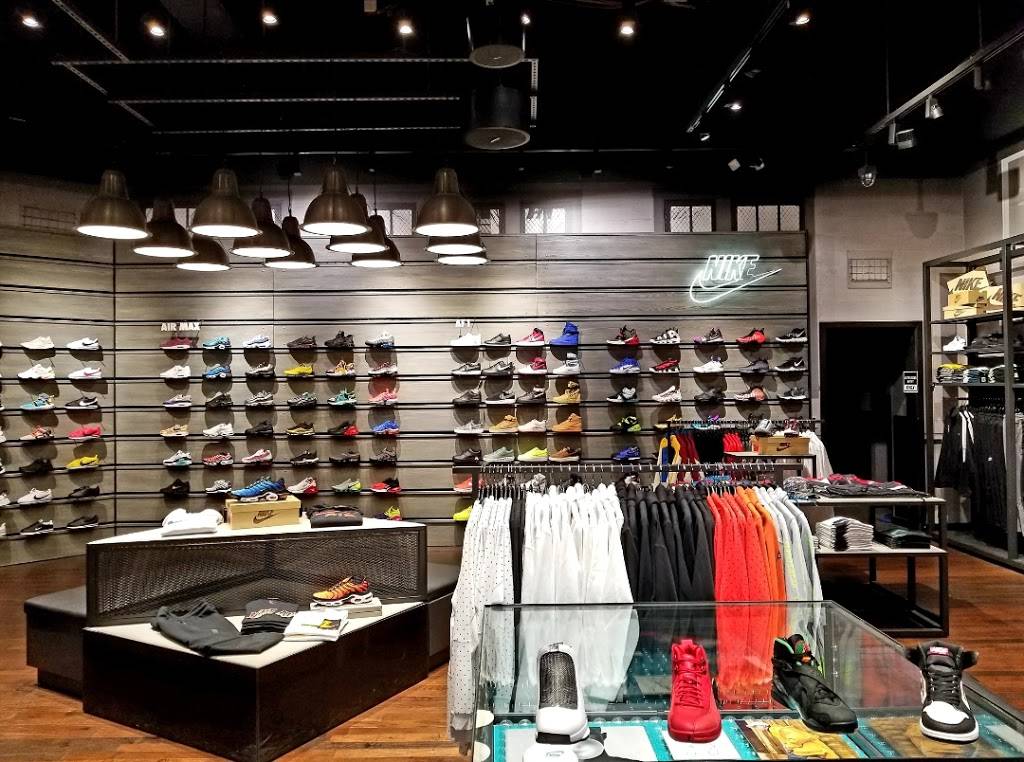 Kicks Lounge At Footaction | 3663 S Las Vegas Blvd Ste 390, Las Vegas, NV 89109, USA | Phone: (702) 734-0295