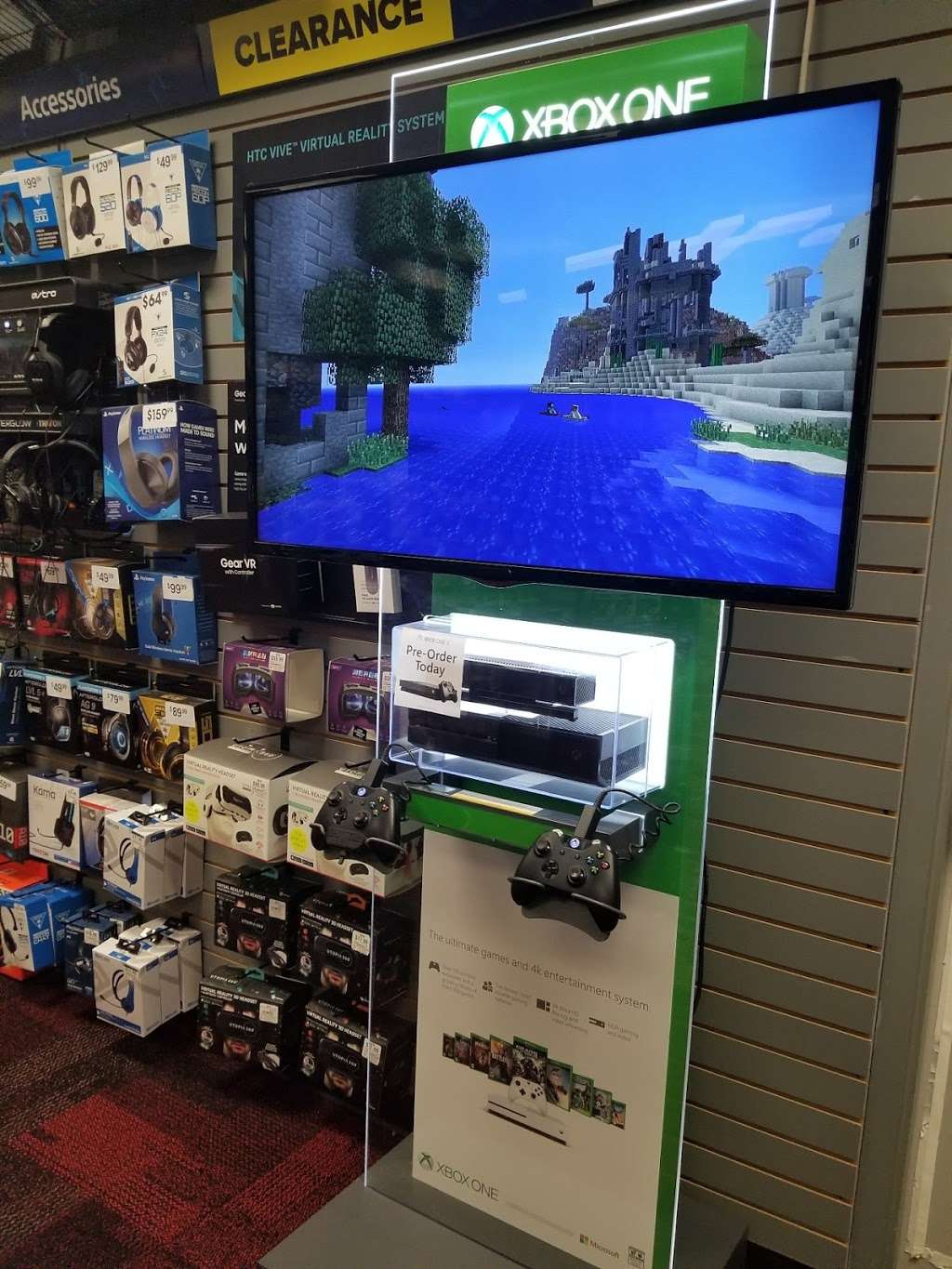 GameStop | 2740 Hillside Dr, Delafield, WI 53018, USA | Phone: (262) 646-3858