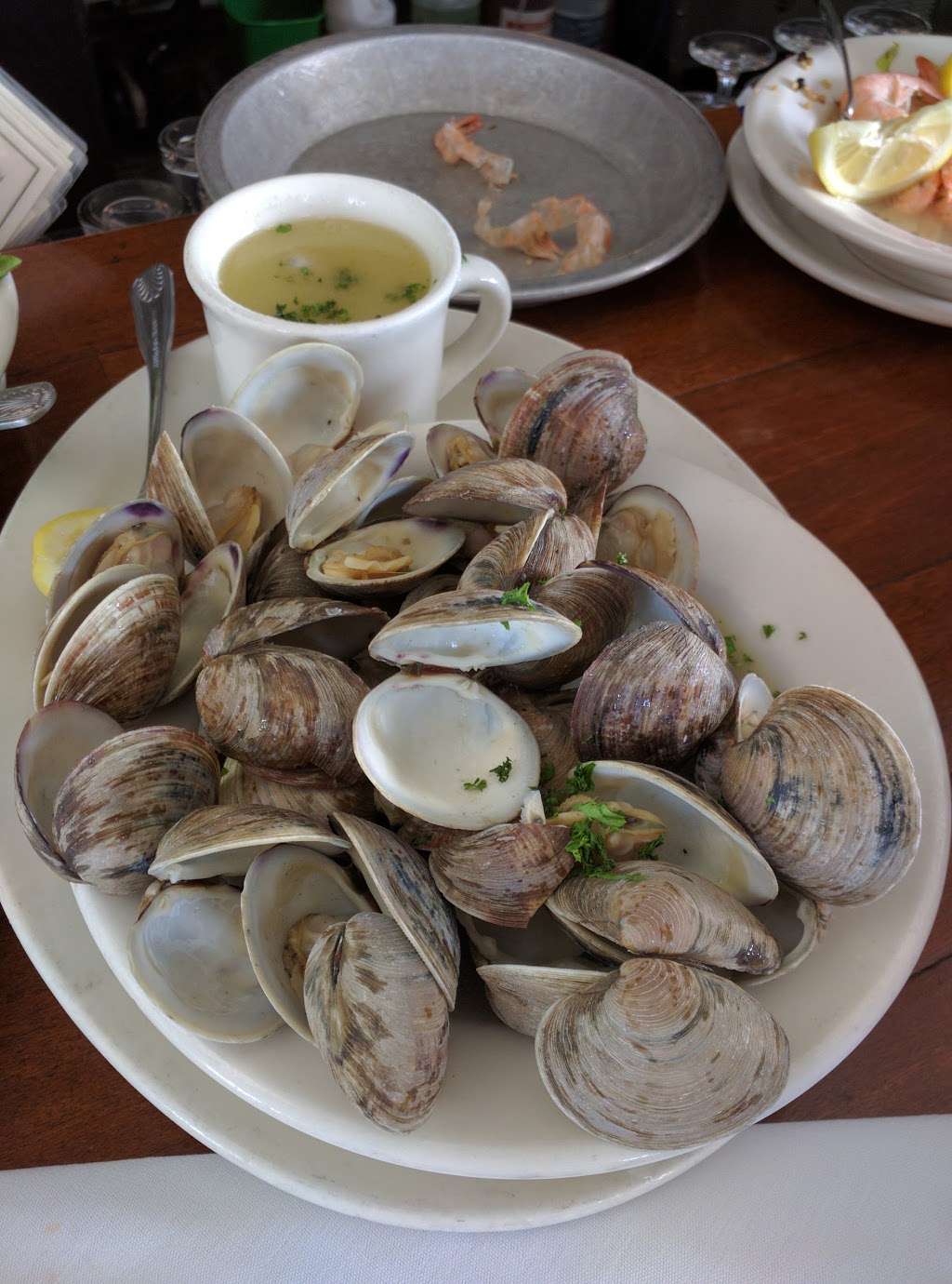 Brophy Bros. Seafood Restaurant & Clam Bar | 1559 Spinnaker Dr, Ventura, CA 93001, USA | Phone: (805) 639-0865