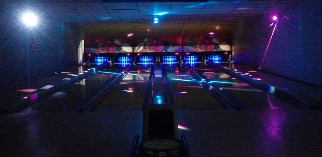 Cypress Lanes Bowling Alley 140 N 4th St Lehighton Pa 18235 Usa
