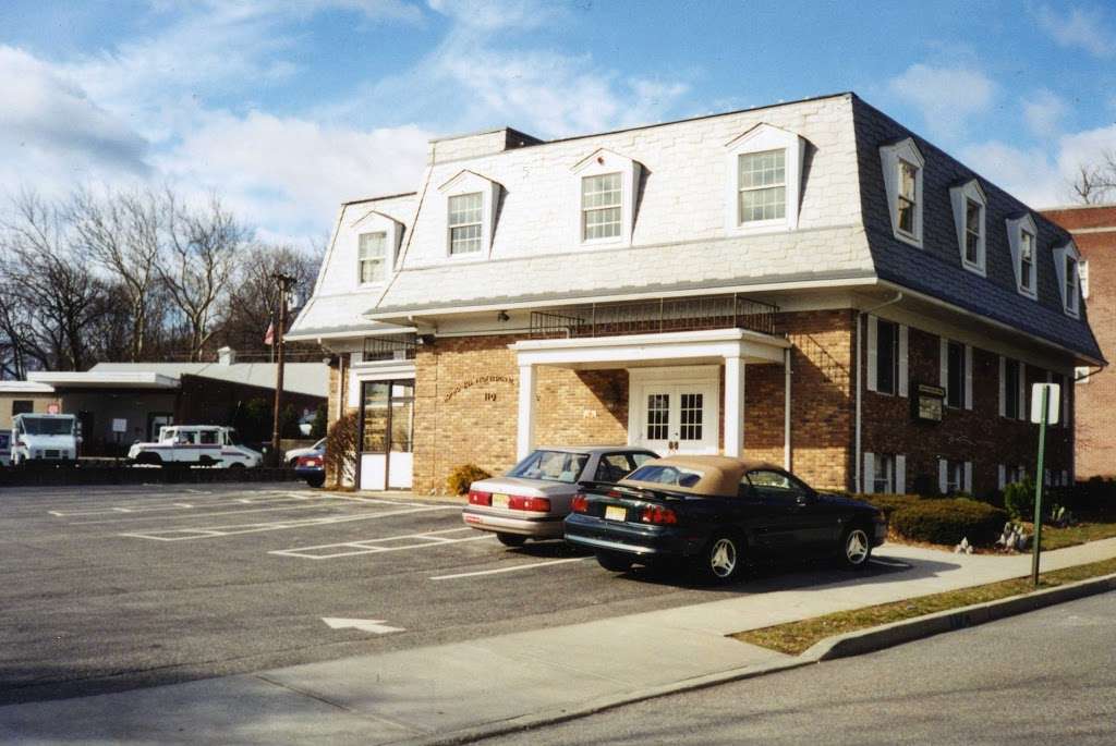 Mohn Family Dental | 110 Warren Ave #1, Ho-Ho-Kus, NJ 07423, USA | Phone: (201) 447-1116