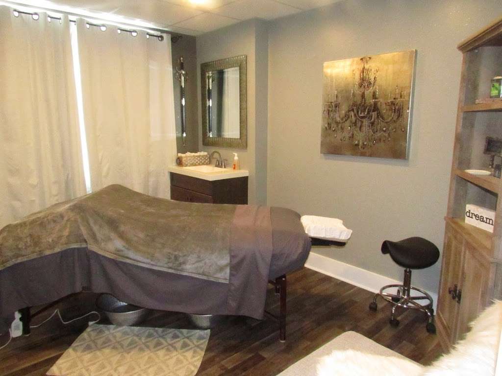 Meraki Salon & Spa | 603 Wayne Ave, Chambersburg, PA 17201, USA | Phone: (717) 267-3003