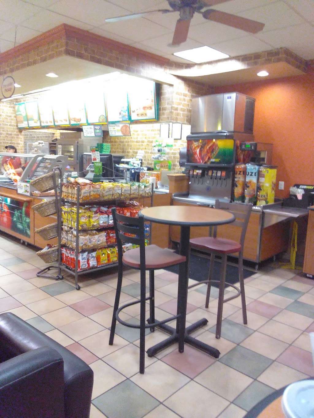 Subway Restaurants | 19 Shipping Pl, Dundalk, MD 21222 | Phone: (410) 282-2796