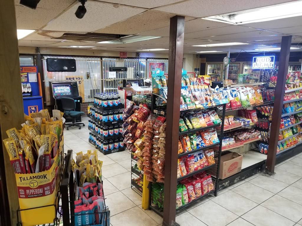 Stop & Go Convenience store | 824 E Berry St, Fort Worth, TX 76110, USA | Phone: (817) 262-3596