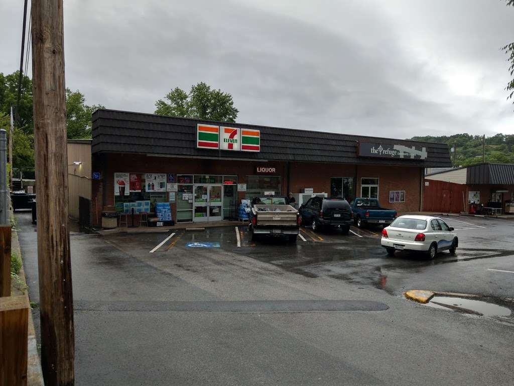 7-Eleven | 25 Union St, Berkeley Springs, WV 25411, USA | Phone: (304) 258-5169