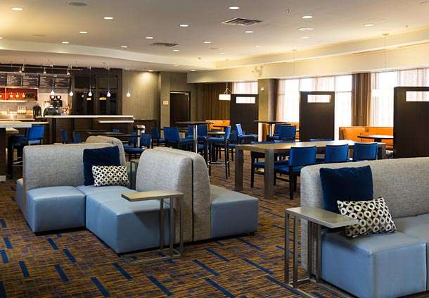 Courtyard by Marriott Winchester Medical Center | 300 Marriott Dr, Winchester, VA 22603, USA | Phone: (540) 678-8822