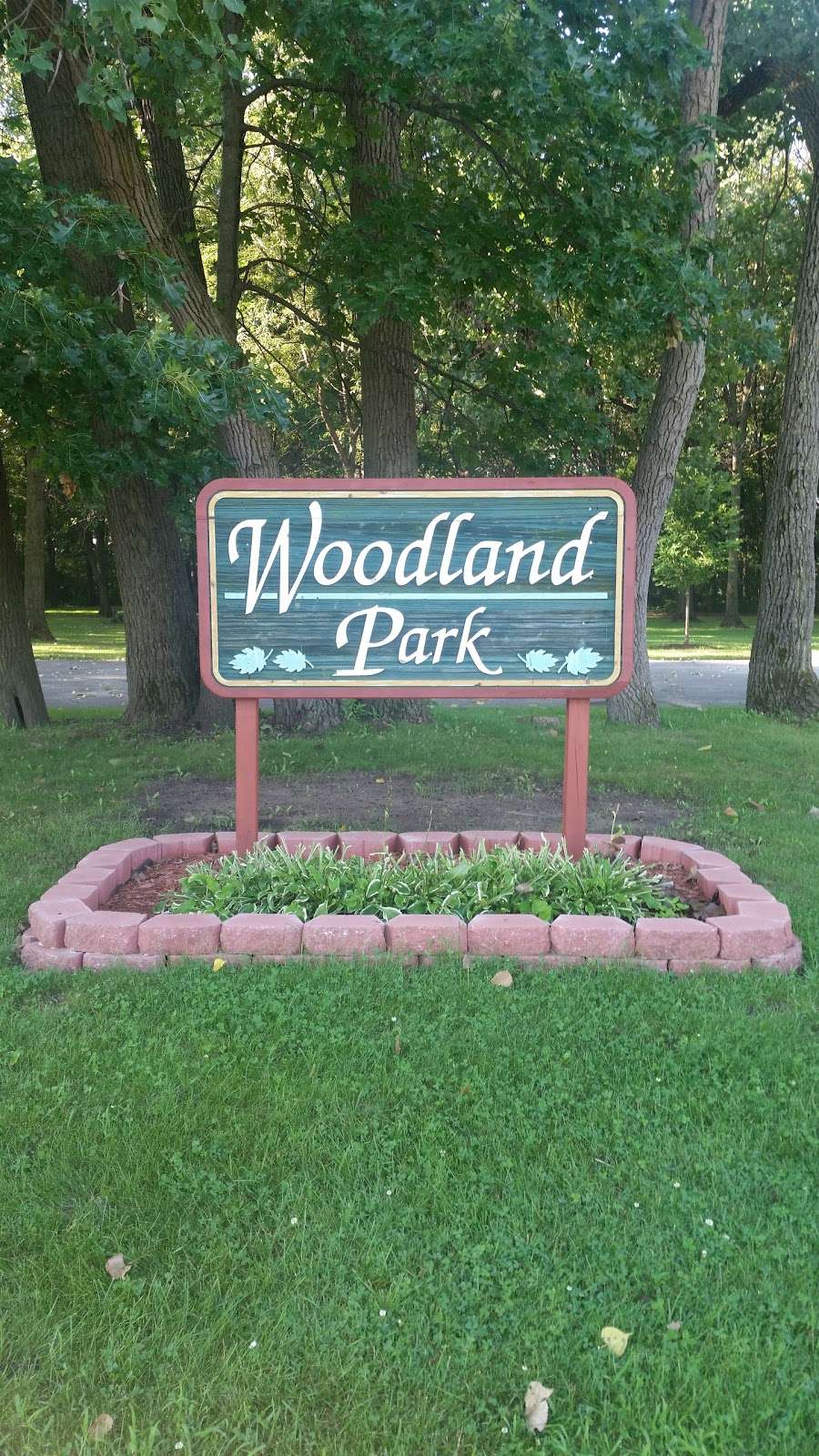 Woodland Park | W Pine St, Griffith, IN 46319