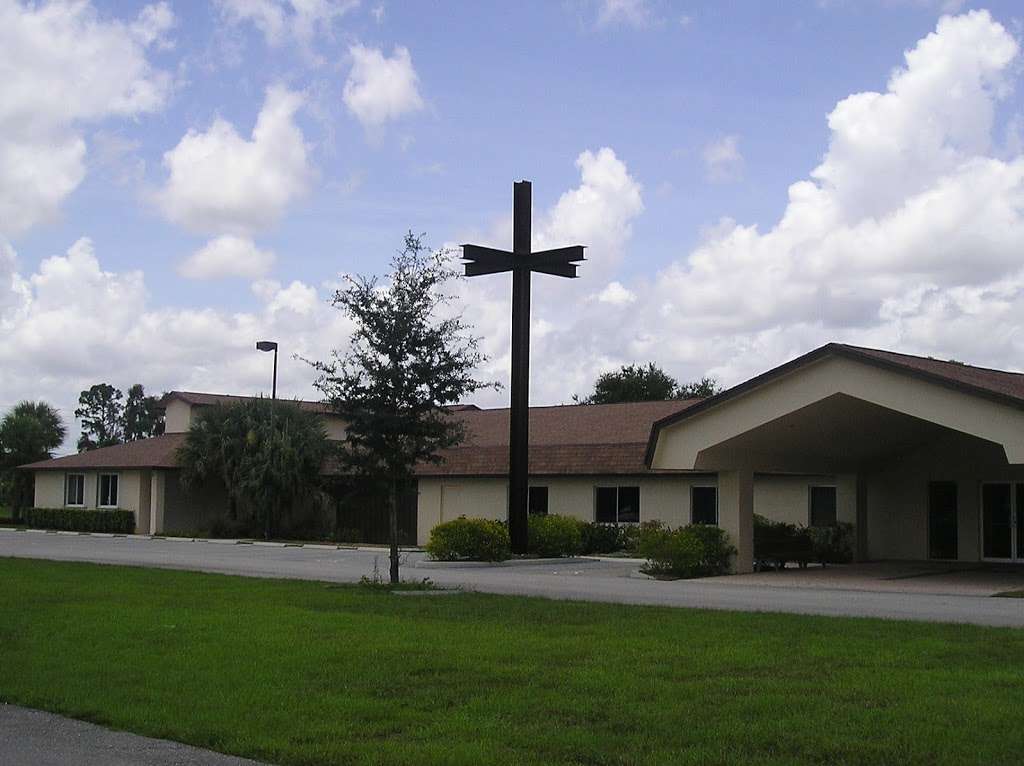 Epiphany Lutheran Church and School | 4460 Lyons Rd, Lake Worth, FL 33467, USA | Phone: (561) 968-3627