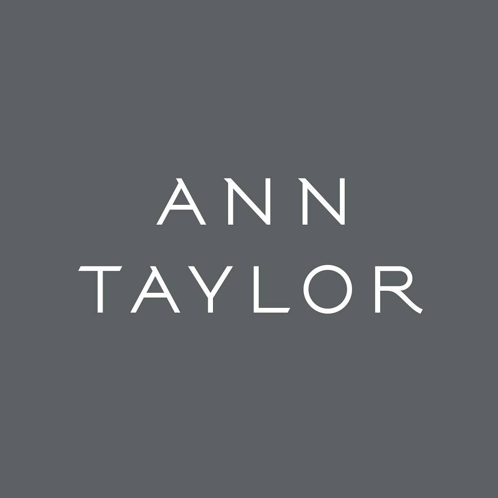 Ann Taylor | 10 Rosedale Center, Roseville, MN 55113, USA | Phone: (651) 638-3015