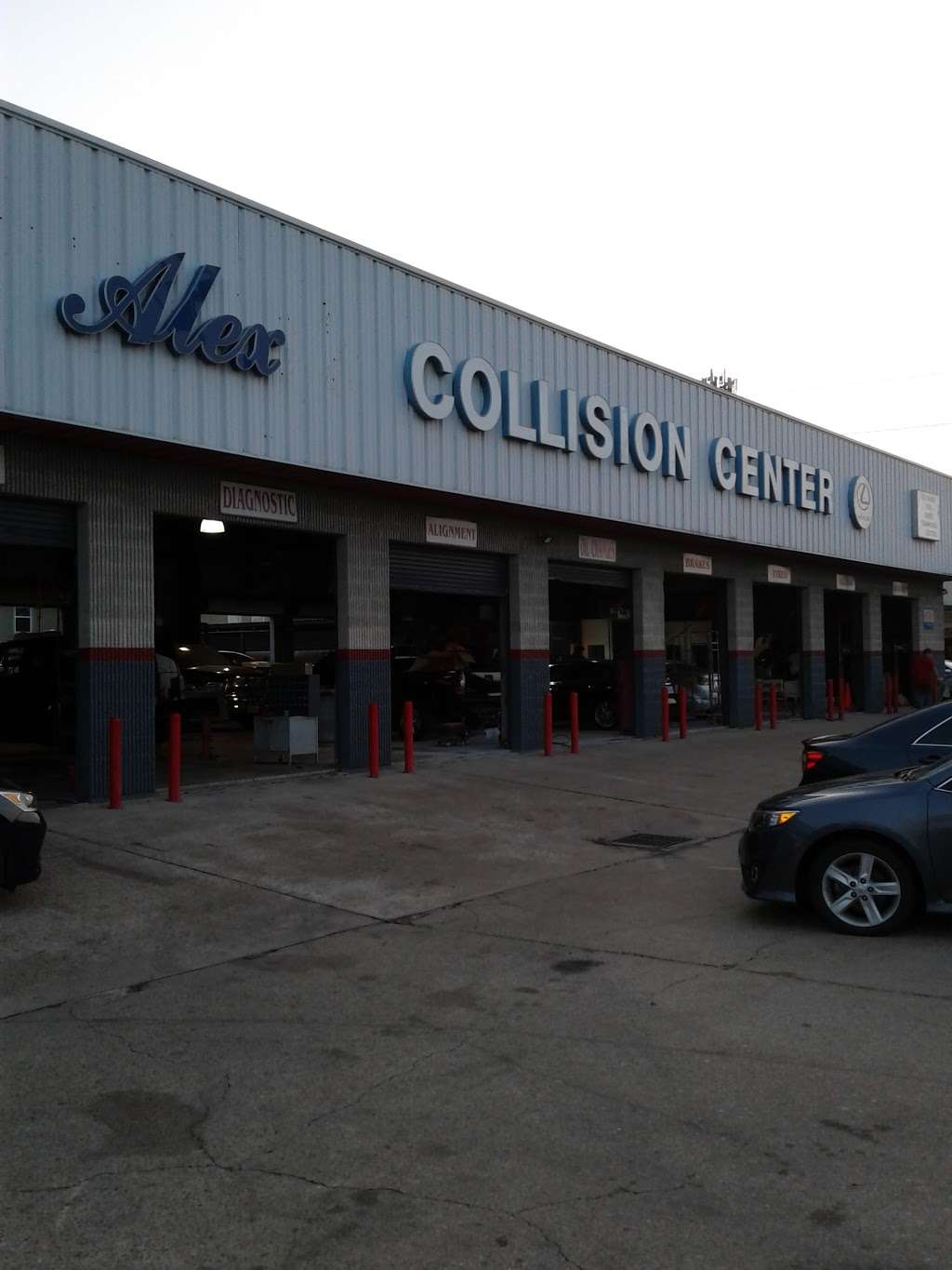 Alex Collision Center | 11545 Bissonnet St, Houston, TX 77099, USA | Phone: (281) 506-8530