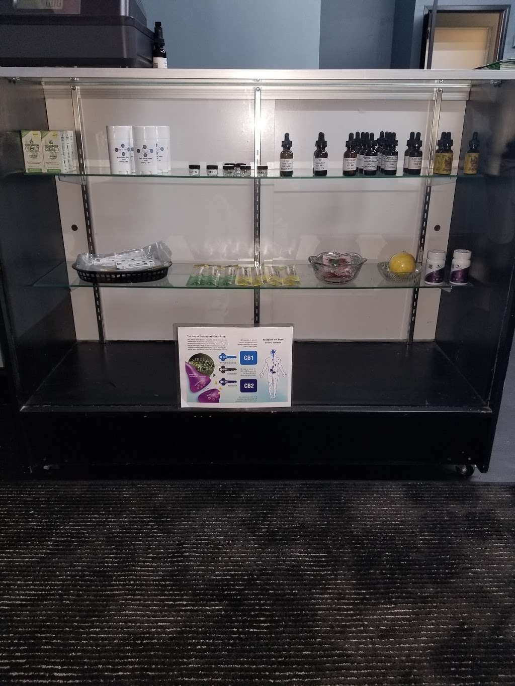 Green Cross CBD Dispensary | 7919 Southeastern Ave, Indianapolis, IN 46239, USA | Phone: (317) 527-9376