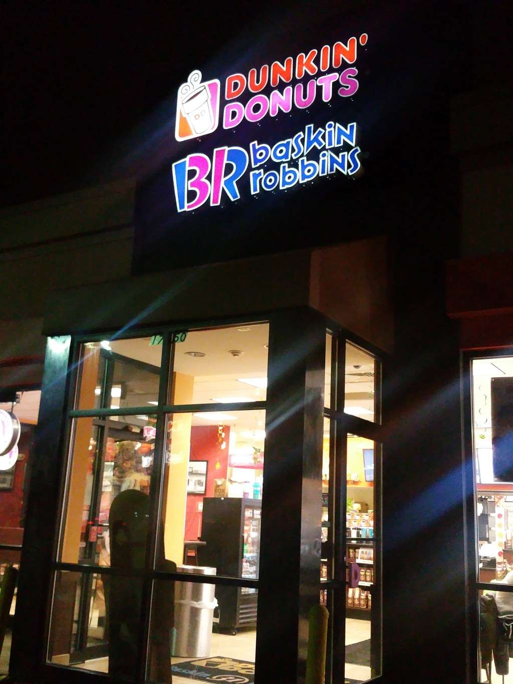 Dunkin Donuts | 1750 Milwaukee Ave, Glenview, IL 60025, USA | Phone: (847) 390-0277