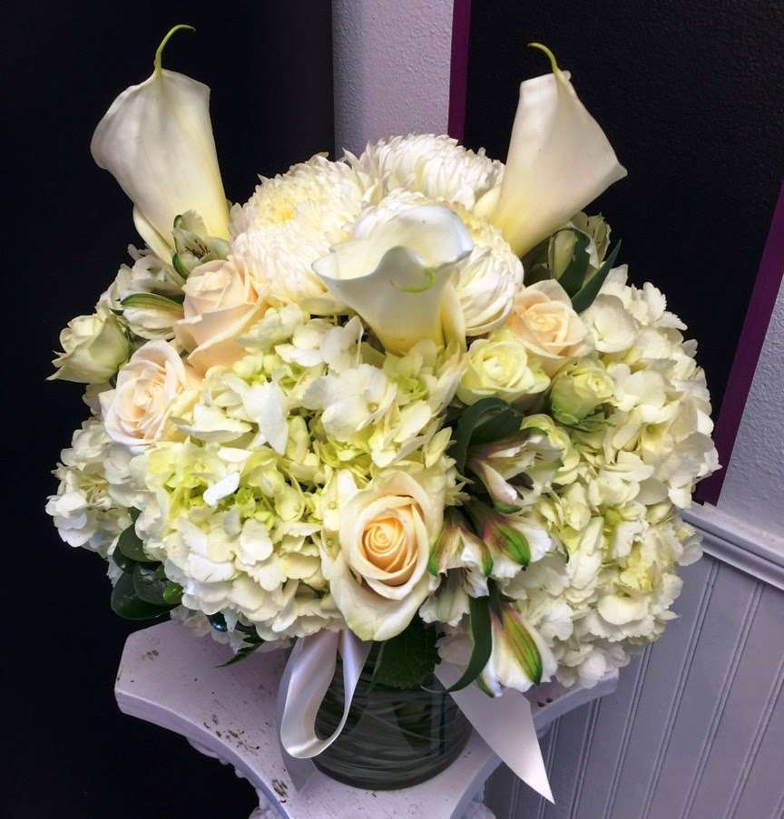 Kelilabee Flower Company | 11914 Elm Ln #140, Charlotte, NC 28277, USA | Phone: (704) 900-8949