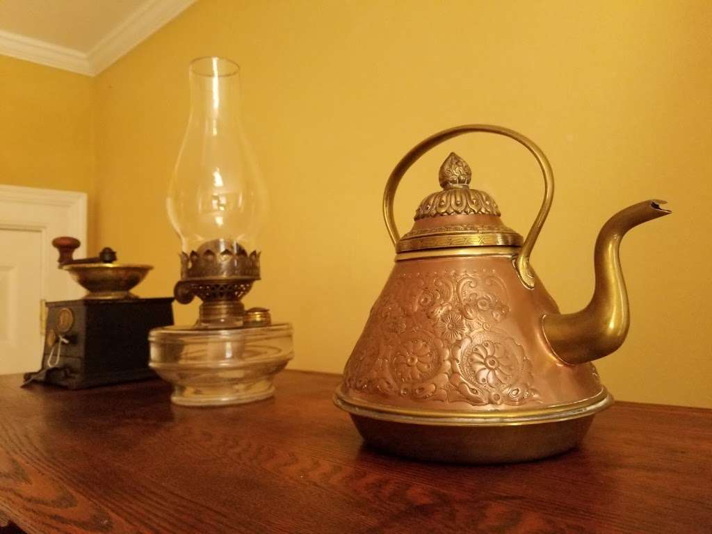 Old House Antiques | 250 Birch Hill Rd, Locust Valley, NY 11560, USA | Phone: (516) 218-0528