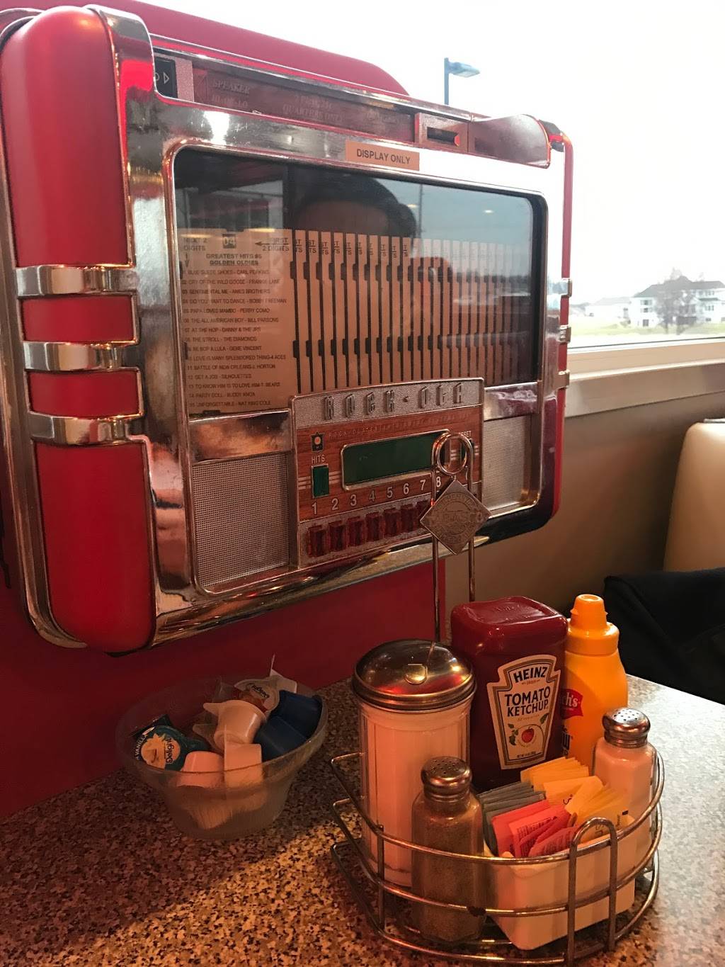 Guss Diner | 630 N Westmount Dr, Sun Prairie, WI 53590 | Phone: (608) 318-0900