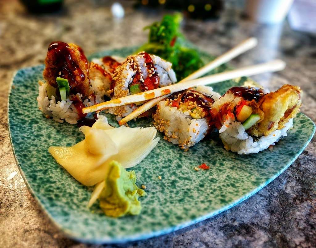 Island sushi Solomons | 75 charles st, P O Box 314, Solomons, MD 20688, USA | Phone: (301) 481-4776