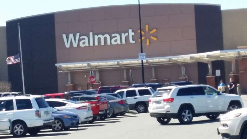 Walmart Supercenter | 11 Village Pkwy, Fredericksburg, VA 22406, USA | Phone: (540) 752-2125