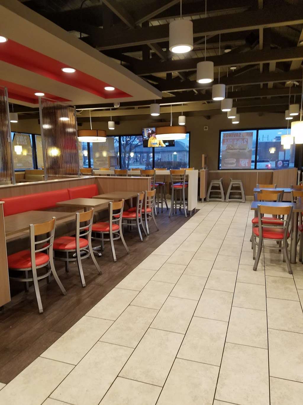 Burger King | 1600 W 35th Ave, Gary, IN 46408, USA | Phone: (219) 884-2357