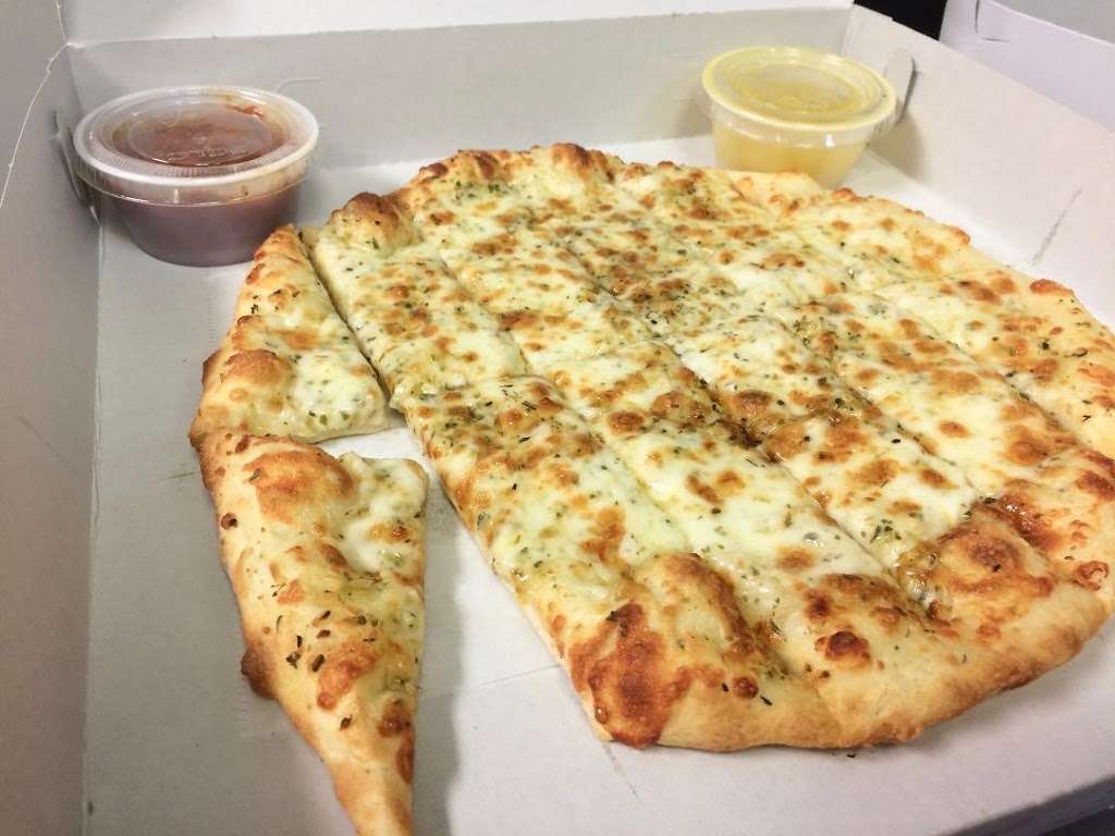 Charlie Macs Pizzeria Derry, NH 03038 | 127 Rockingham Rd, Derry, NH 03038 | Phone: (603) 965-4744