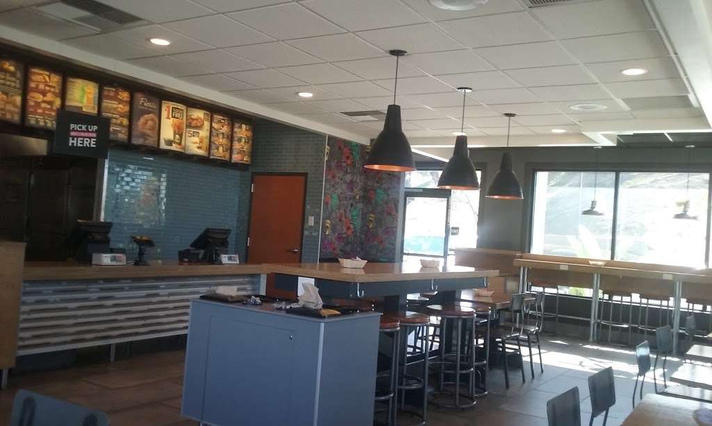 Taco Bell | 1990 Ostrems Way, San Bernardino, CA 92407 | Phone: (909) 880-4400