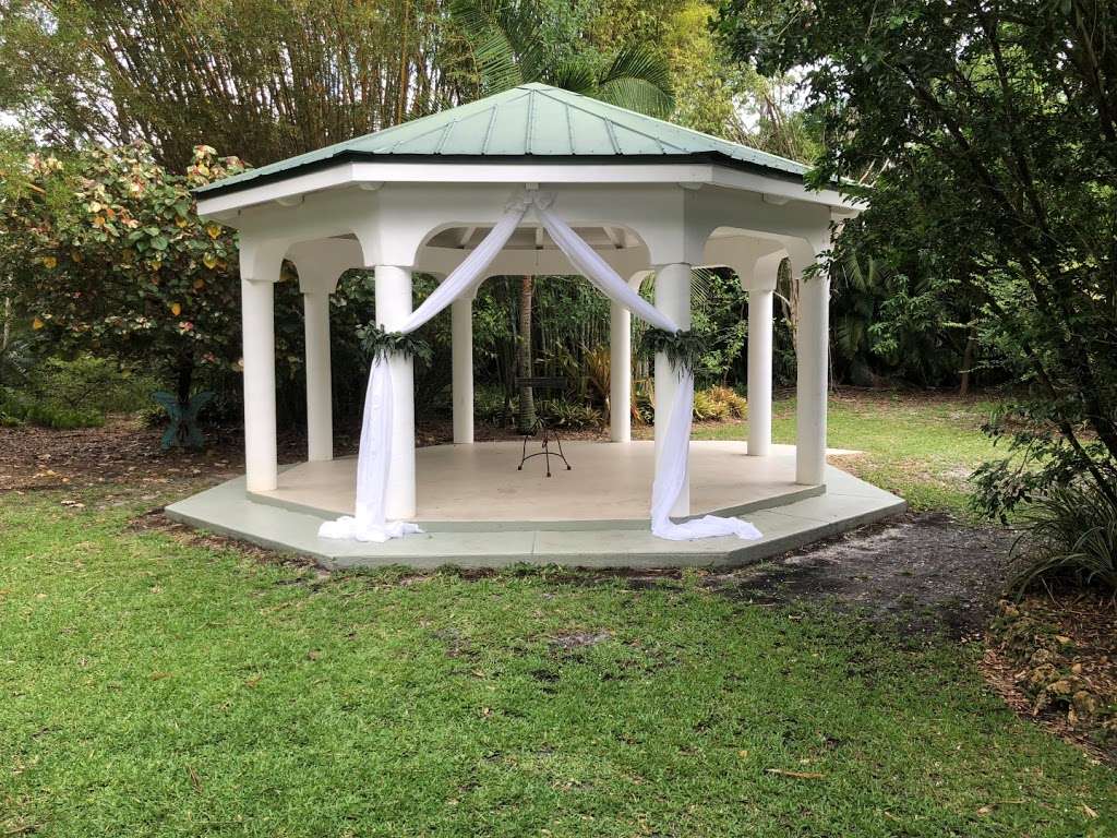 Tropical Wedding Venue | 1905 SW Ranch Trail, Stuart, FL 34997, USA | Phone: (772) 283-5565