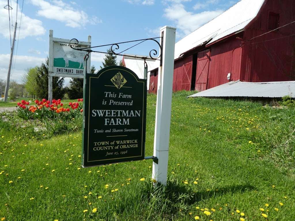 Sweetmans Farm | 33 County Rte 1A, Warwick, NY 10990, USA | Phone: (845) 988-7811