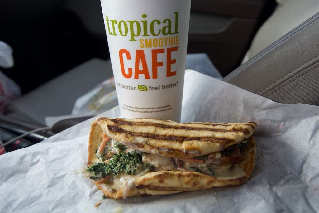 Tropical Smoothie Cafe | 2550 CityWest Blvd #200, Houston, TX 77042 | Phone: (832) 834-6074