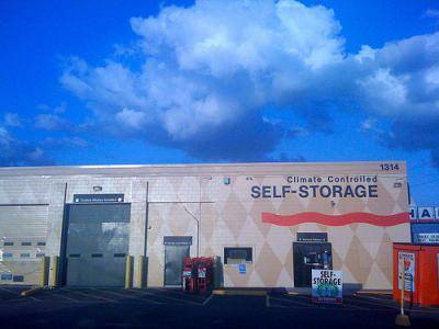 U-Haul Moving & Storage of Northeast Columbus | 1314 E 5th Ave, Columbus, OH 43219, USA | Phone: (614) 478-6626