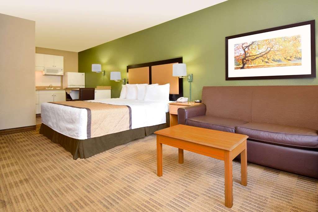 Extended Stay America Los Angeles - LAX Airport - El Segundo | 1910 E Mariposa Ave, El Segundo, CA 90245, USA | Phone: (310) 607-4000