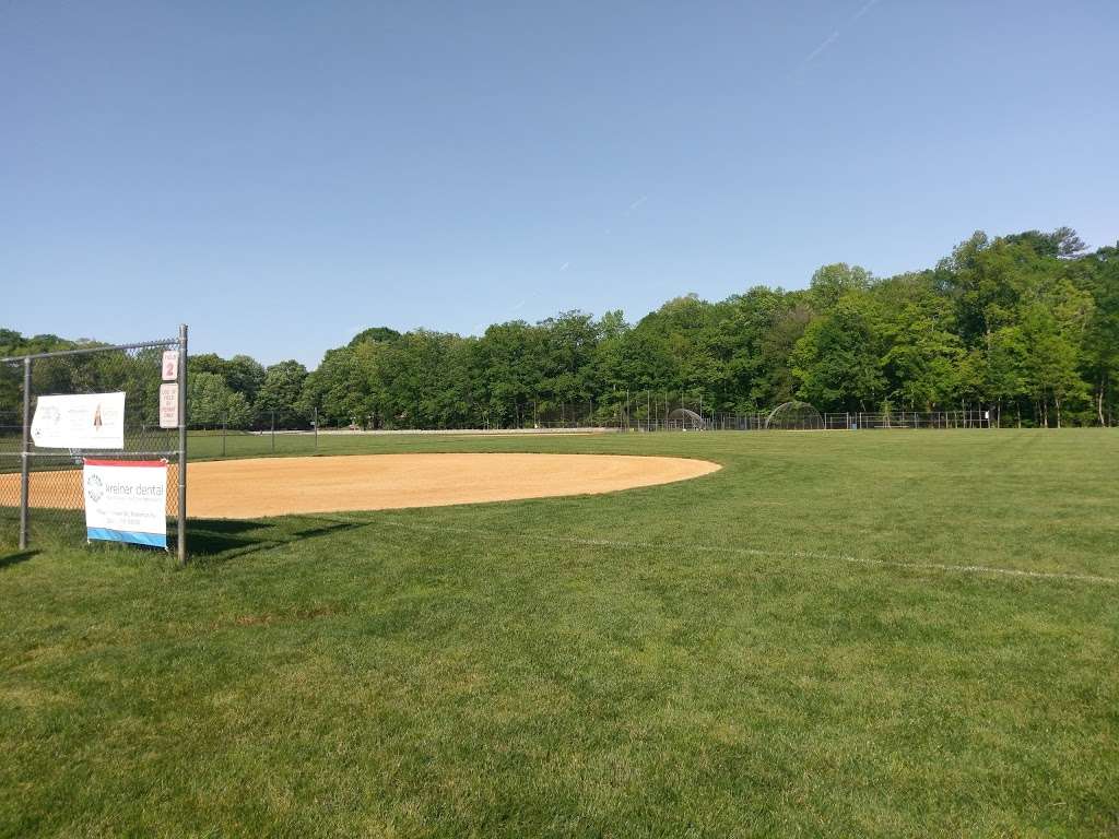 Lions Park | 236-, 240 Lake St, Upper Saddle River, NJ 07458, USA