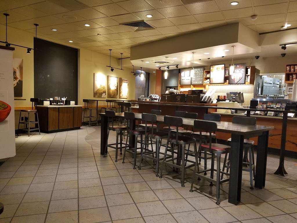 Starbucks | 918 N Belt Line Rd, Grand Prairie, TX 75050, USA | Phone: (972) 504-9081