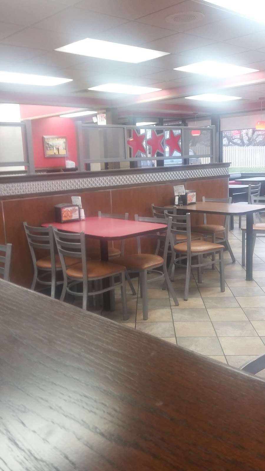 Hardees | 5950 S Brookville Rd, Indianapolis, IN 46219 | Phone: (317) 359-7513