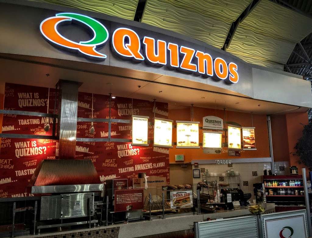 Quiznos | 5300 S Howell Ave, Milwaukee, WI 53207, USA | Phone: (414) 747-5252