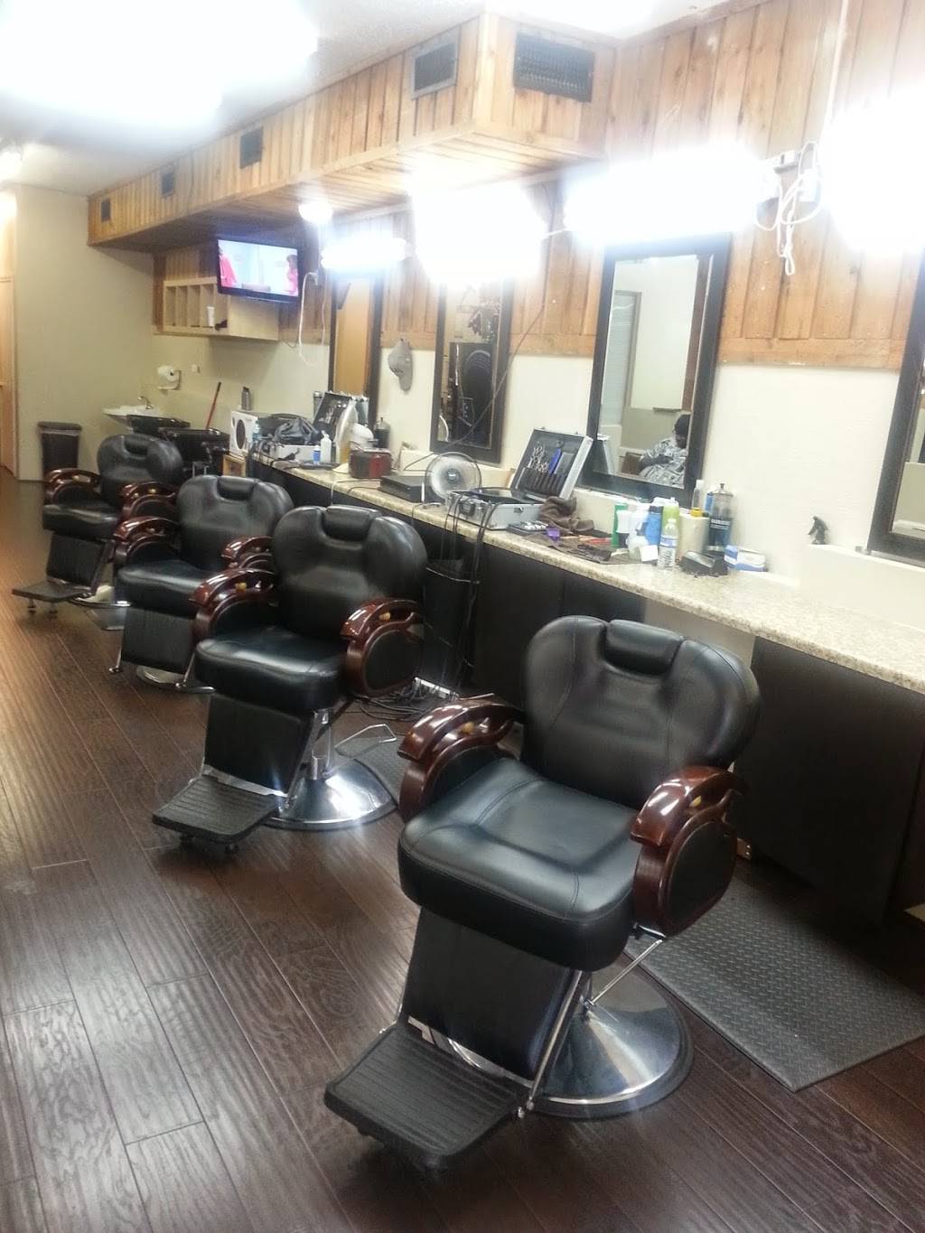 Top Ends Barber & Salon Studio | 6726 Main St, Frisco, TX 75034, USA | Phone: (214) 390-3096