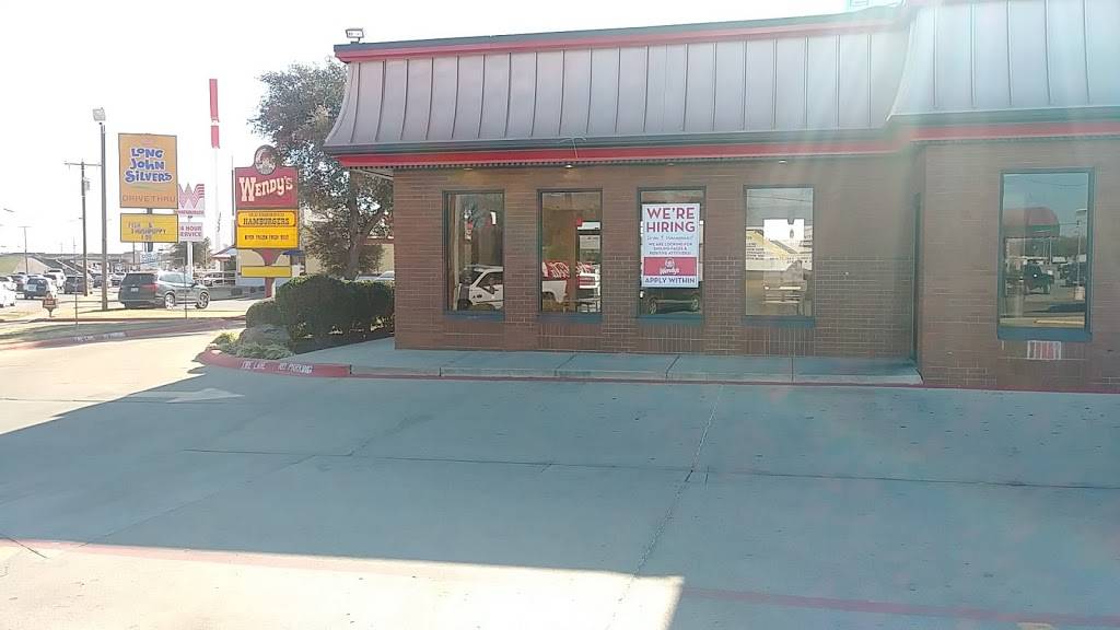 Wendys | 963 N Beach St, Fort Worth, TX 76111, USA | Phone: (817) 838-3444