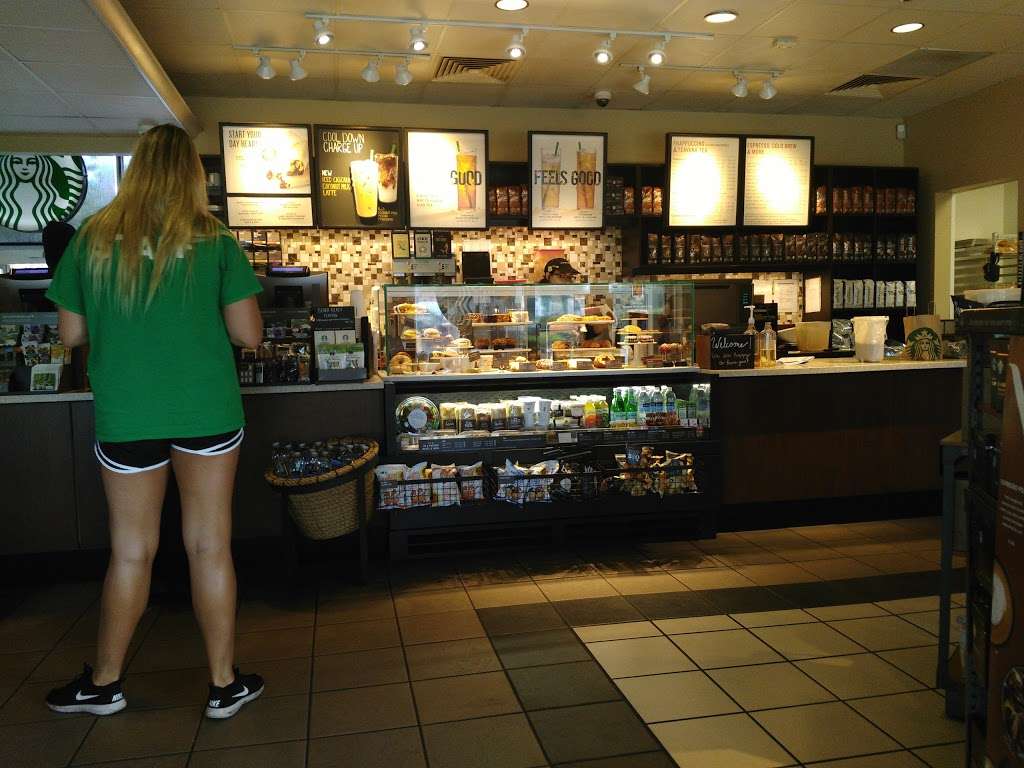 Starbucks | 2535 Howell Branch Rd, Casselberry, FL 32707, USA | Phone: (407) 672-0273