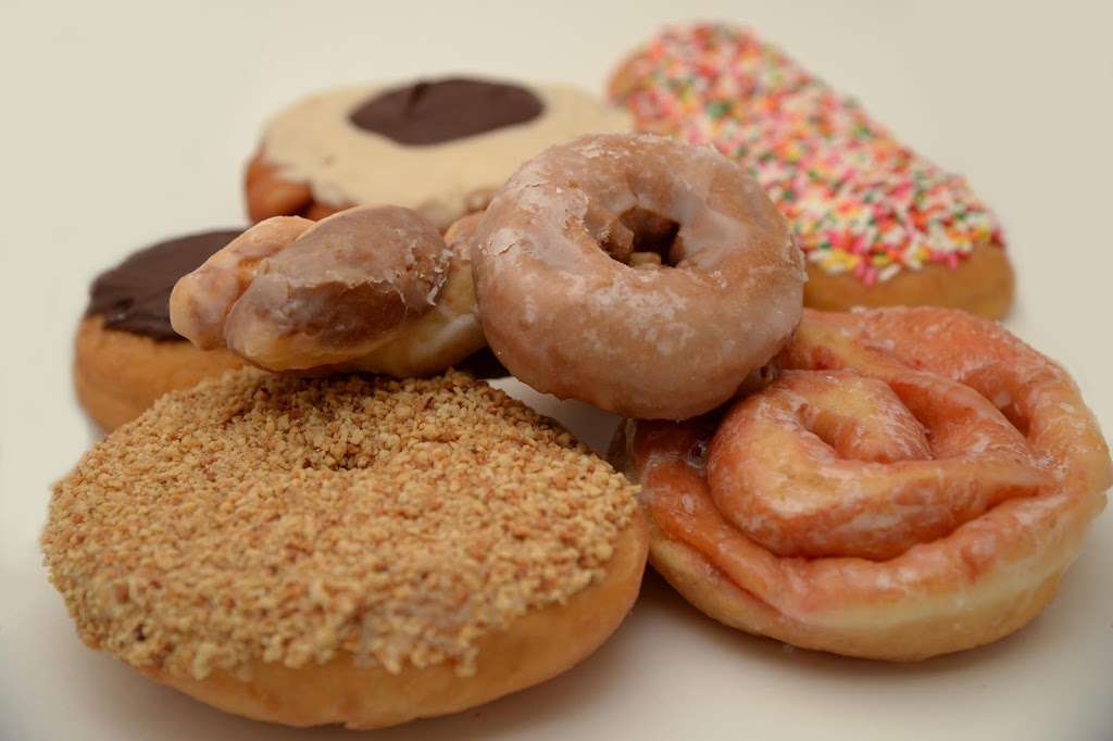 Jacks Donuts of Anderson | 1909 University Blvd, Anderson, IN 46012, USA | Phone: (765) 393-2036