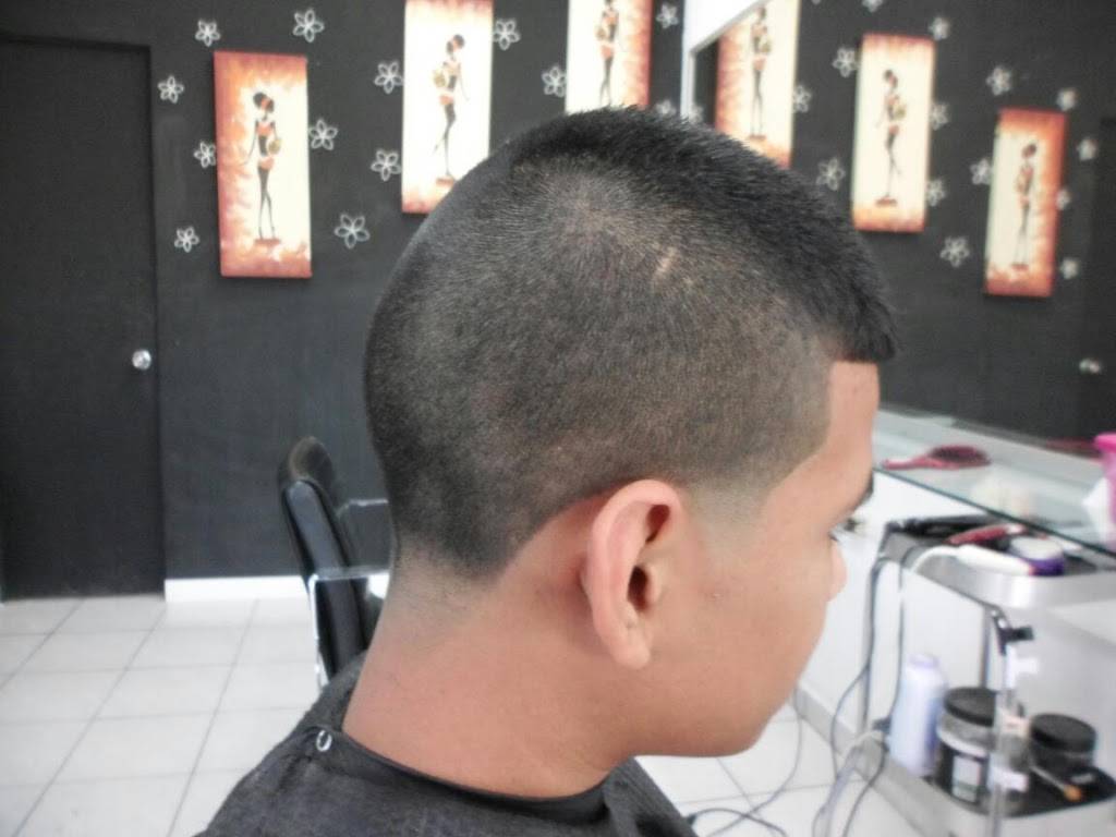 Mi Estilo Salón Y Barbershop | Calle Río Volga 1630, Voluntad y Trabajo 3, 88177 Nuevo Laredo, Tamps., Mexico | Phone: 867 115 1709