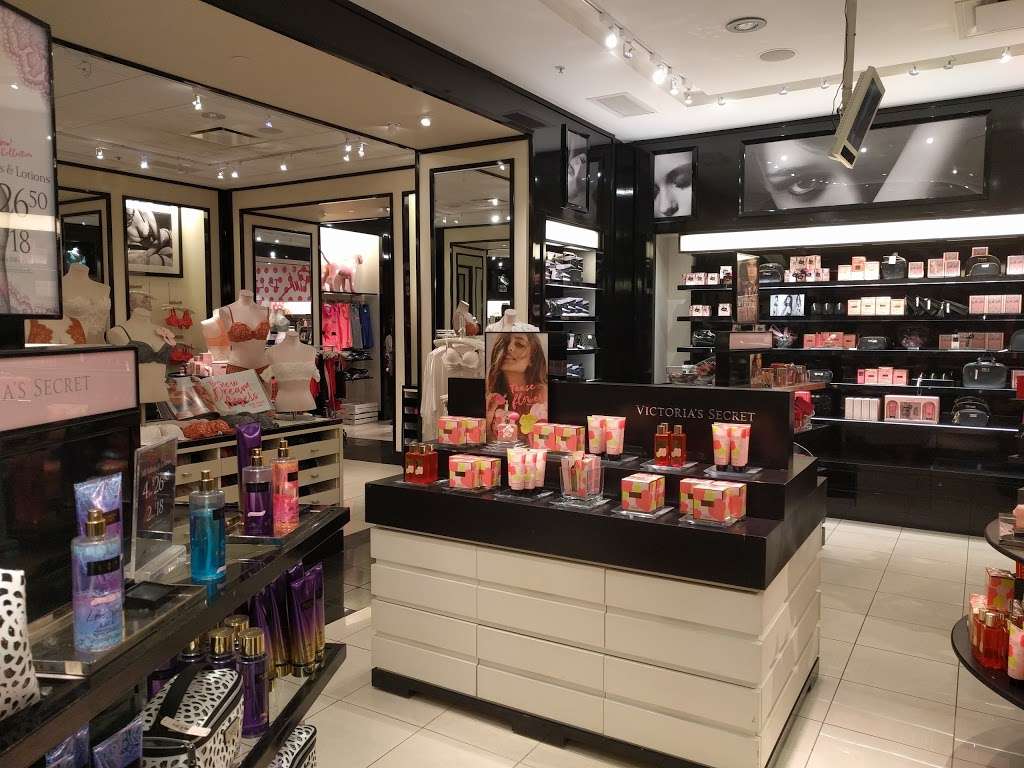 Victorias Secret & PINK | 1 Atlantic, S Ocean Ave #212, Atlantic City, NJ 08401, USA | Phone: (609) 347-6015