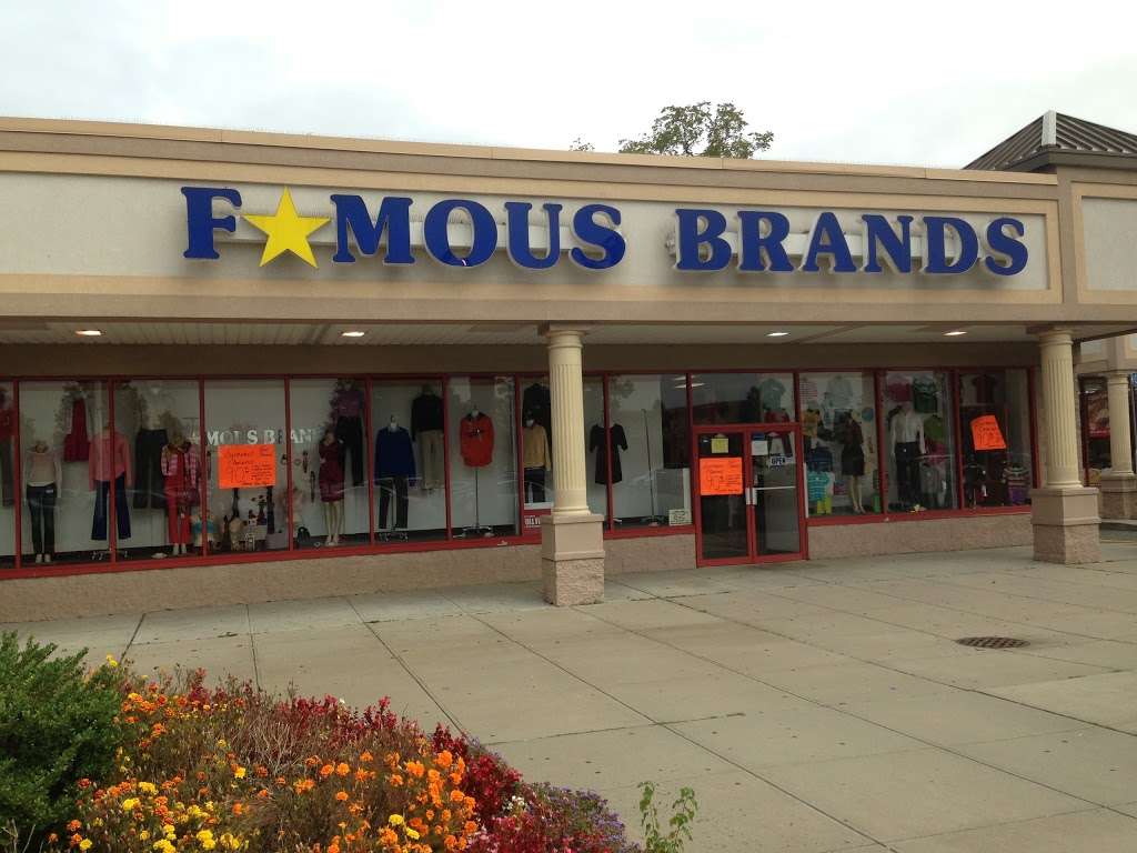 Famous Brands | 223 W Merrick Rd, Valley Stream, NY 11580, USA | Phone: (516) 561-2417