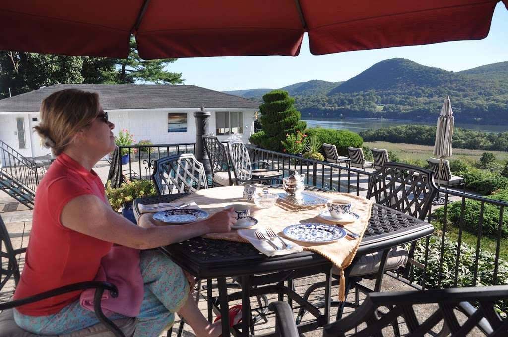 Overlook on Hudson Bed & Breakfast | 4322, 26 Kings Rd, Highland Falls, NY 10928 | Phone: (845) 446-2368