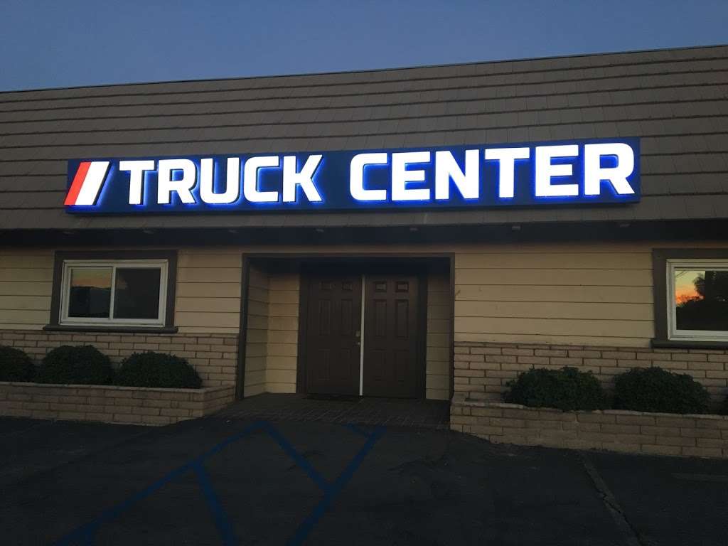 Truck Center | 10375 Beech Ave, Fontana, CA 92337, USA | Phone: (909) 623-7157