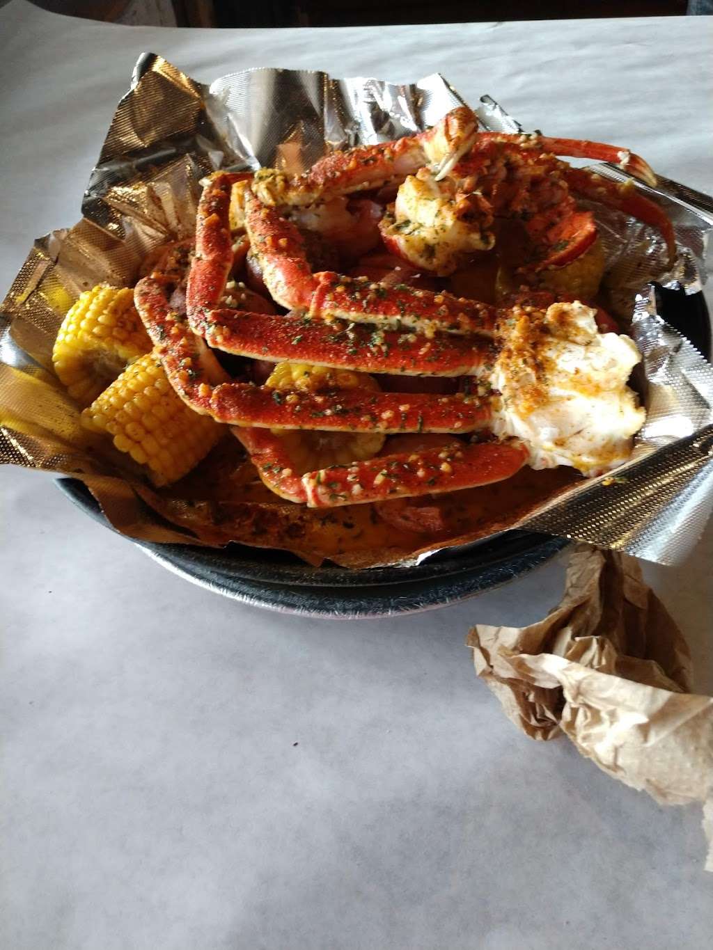 Joe Willies Seafood Bar | 14719 S Halsted St, Harvey, IL 60426, USA | Phone: (708) 940-5105