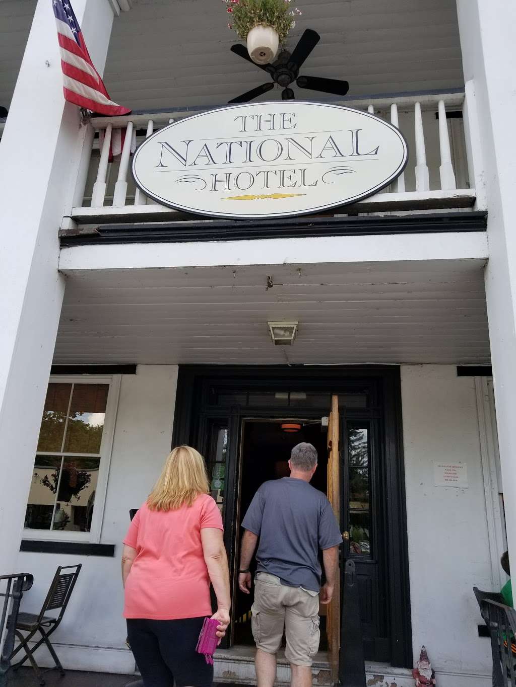 The National Hotel Restaurant | 31 Race St, Frenchtown, NJ 08825, USA | Phone: (908) 996-3200